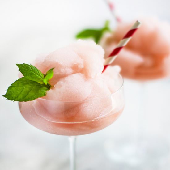 Frozé All Day! - Recipe photo by Stiers Aesthetic