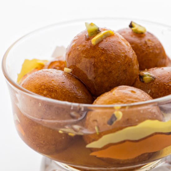 Gulab Jamuns with Milk Powder - Recipe photo by meemiskitchen