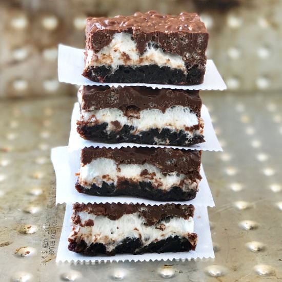 Marshmallow Crunch Brownie Bars - Recipe photo by rumblyinmytumbly