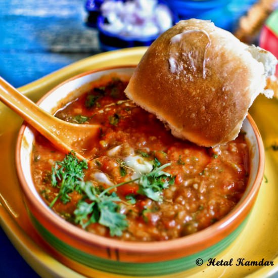 Pav Bhaji – Mumbai street food - Recipe photo by hetalkamdar