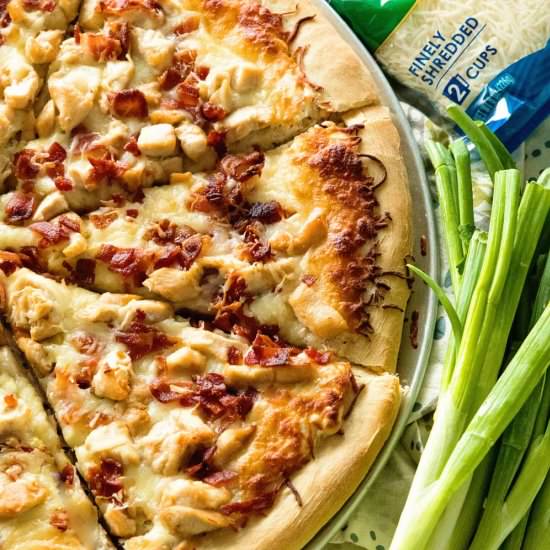 Chicken Bacon Ranch Pizza - Recipe photo by julieseatsandtreats