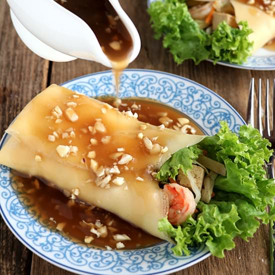 Lumpiang Sariwa - Recipe photo by foxy folksy