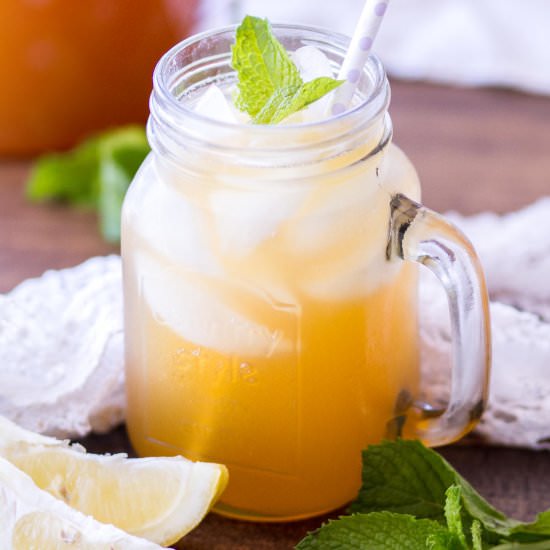 Iced Peach Green Tea - Recipe photo by julieseatsandtreats