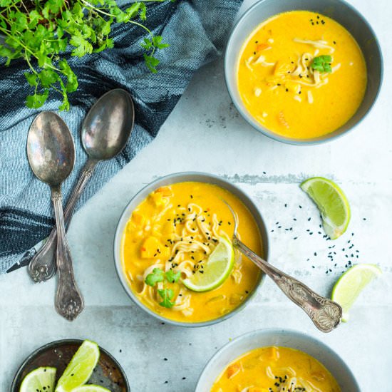 Vegan coconut lime soup - Recipe photo by Stinnagm