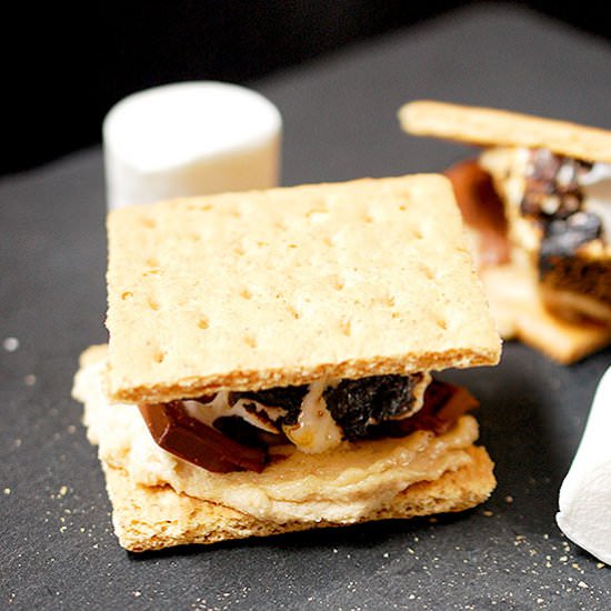 Cookie dough s'mores - Recipe photo by evabakes