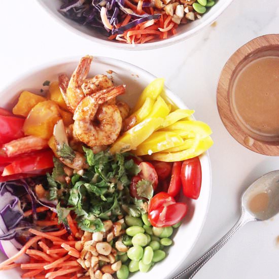 Spicy Shrimp Rainbow Bowl - Recipe photo by tippsinthekitch
