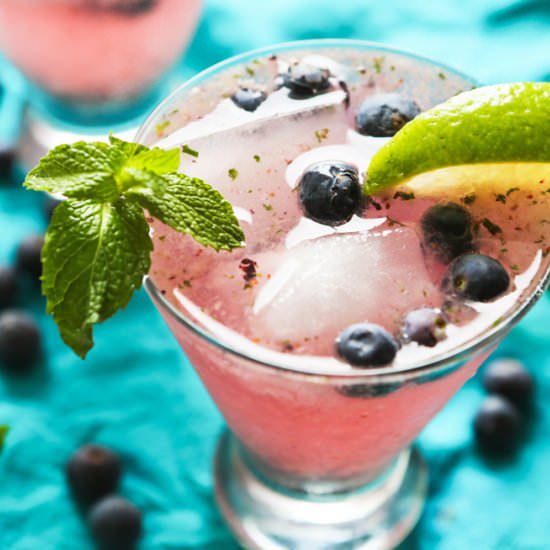 Blueberry Mojitos - Recipe photo by pipandebby
