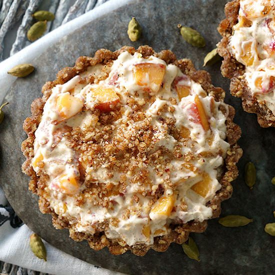 Peach Cardamon Tart With Ginger - Recipe photo by Rawmazing
