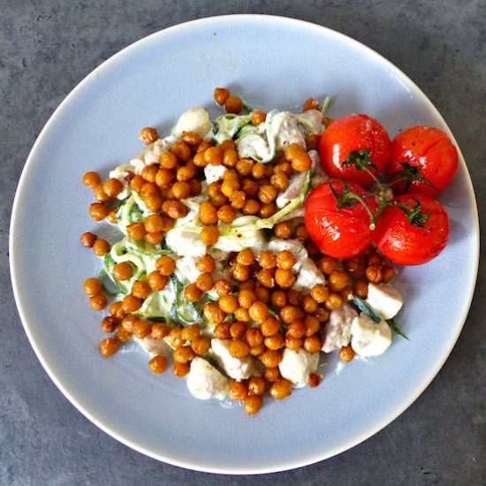 Zucchini 'Pasta' & Crispy Chickpeas - Recipe photo by Out mijn Keuken
