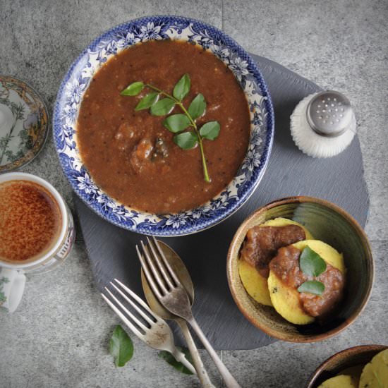 Idli w/ Kathirikai Gothsu - Recipe photo by easyfoodsmith