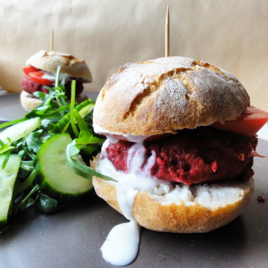 Vegan Beetroot Burgers - Recipe photo by foodiesisterspl