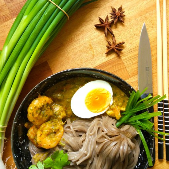 Soba Noodles with Thai Prawn Curry - Recipe photo by richtofein