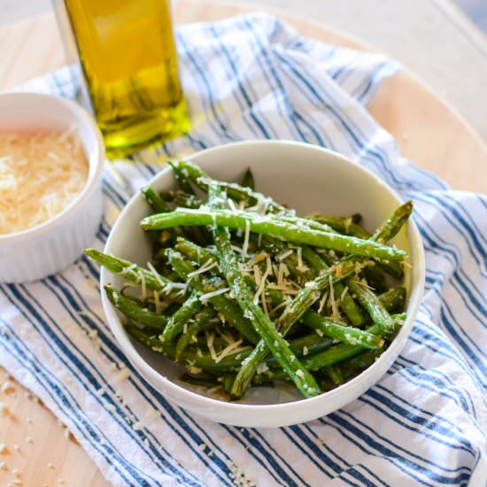 Parmesan Roasted Green Beans - Recipe photo by thefamilypalate
