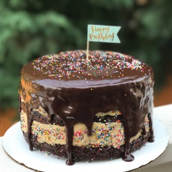 Chocolate Chip Cookie Dough Cake - Recipe photo by rumblyinmytumbly