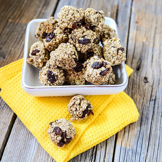 Baked Raisin Banana Oat Bites - Recipe photo by tiffanybendayan