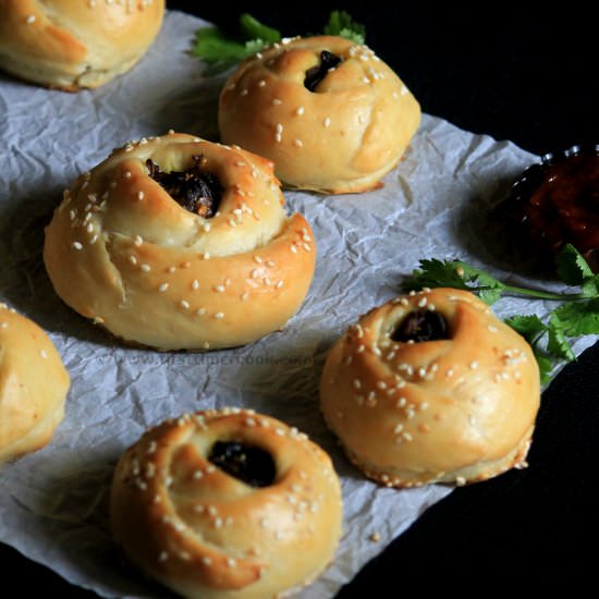 Rose Buns with Stuffed Mushroom - Recipe photo by firsttimercook