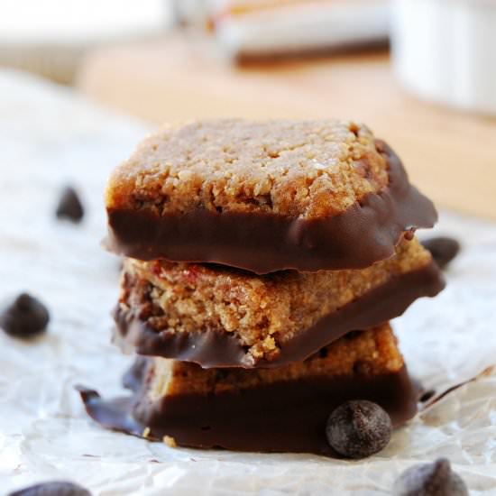 Kid-friendly Granola Bites - Recipe photo by allergyawesomeness