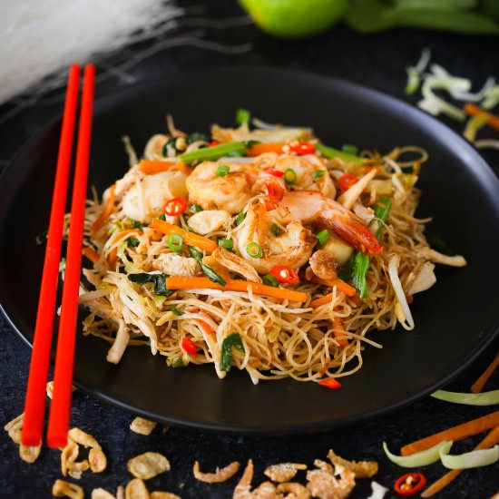 Singapore Noodles - Recipe photo by gourmetconviction