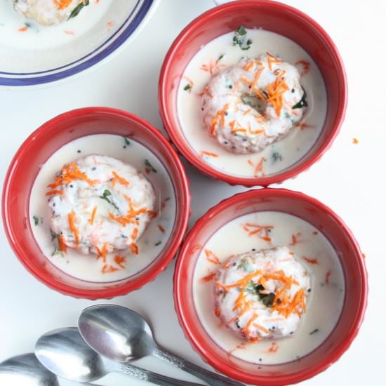 Thayir Vadai/Dahi Vada - Recipe photo by sandhiya