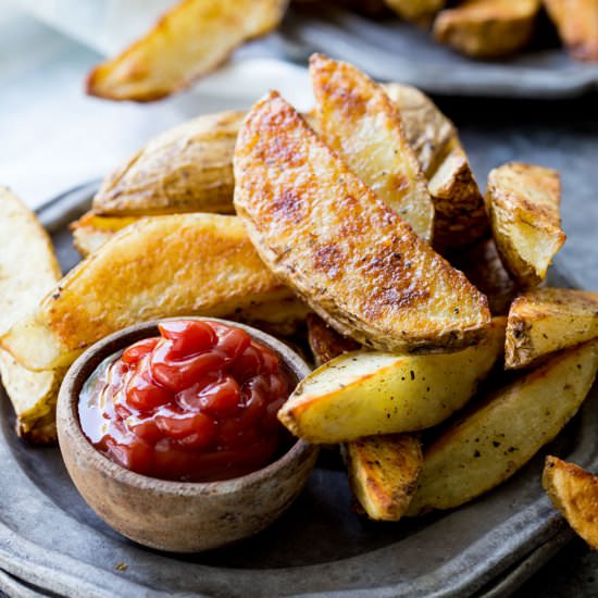 Oven Baked Steak Fries - Recipe photo by ezpzmealz