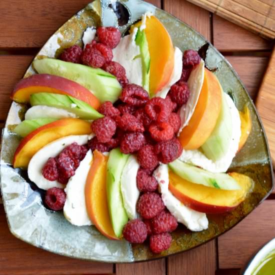 Raspberry & Peach Salad - Recipe photo by Mummys FastandEasy