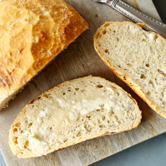 No Knead Artisan Bread - Recipe photo by The Chunky Chef