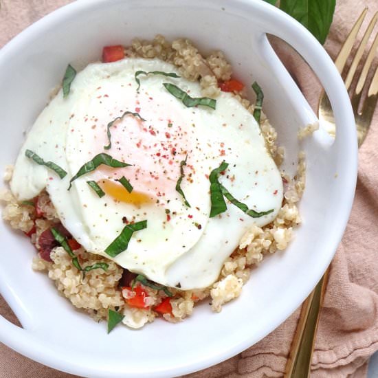 Greek Quinoa Bowl - Recipe photo by The Nutrition Adventure