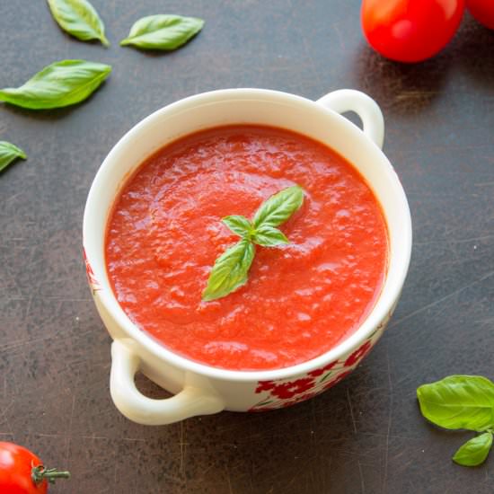 Homemade Tomato Passata - Recipe photo by ItalianRecipeBook