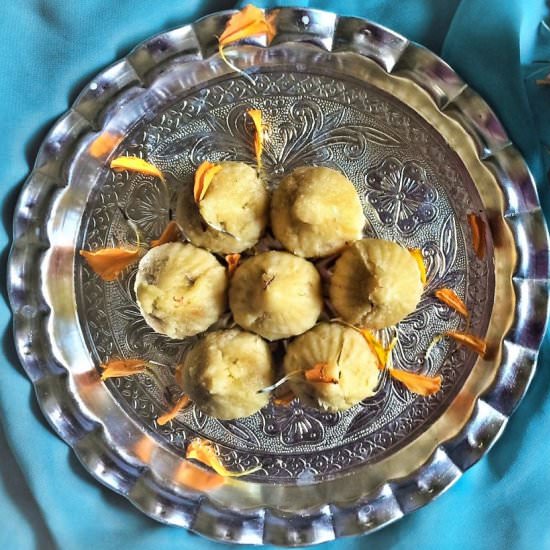 Saffron Milk Fudge | Kesar Maw Modak - Recipe photo by hetalkamdar