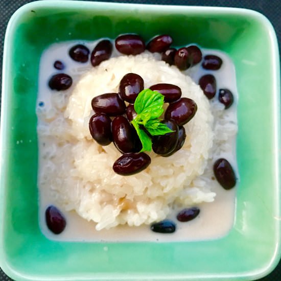 Black Bean Rice Pudding - Recipe photo by Thaifoodmadeeasy.com