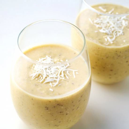 Mango Coconut Vanilla Smoothie - Recipe photo by Tastefulventure