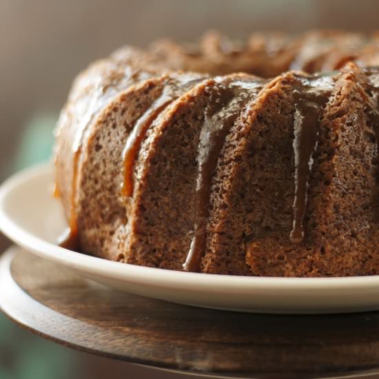 Apple Cinnamon Cake with Caramel - Recipe photo by foodcow