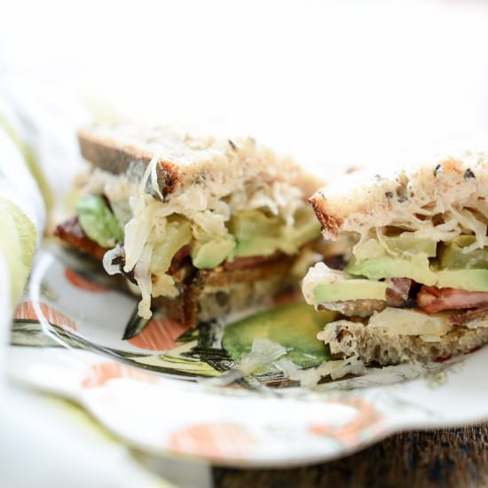 Tempeh Reuben Sandwich - Recipe photo by threadsandblooms