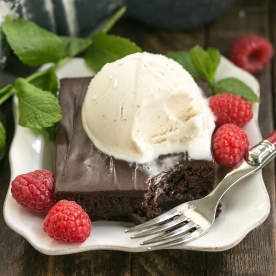Fudgy Chocolate Sheet Cake - Recipe photo by thatskinnychickcanbake