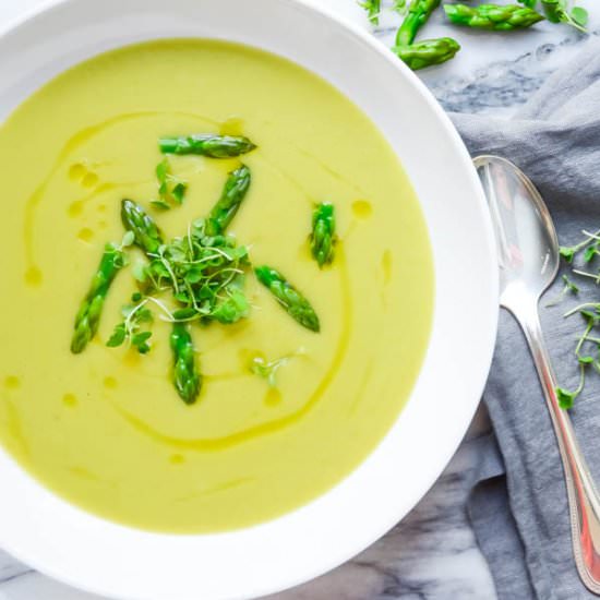 Creamy Asparagus Sunchoke Soup - Recipe photo by garlic and zest