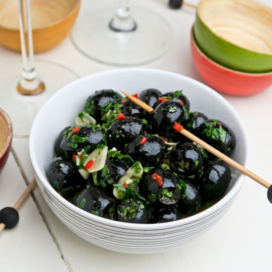 Marinated Spanish olives - Recipe photo by Culinaire bagage