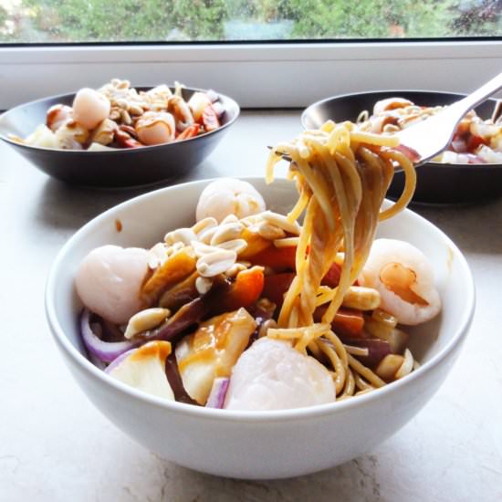 Lazy Vegan Peanut Butter Noodles - Recipe photo by foodiesisterspl