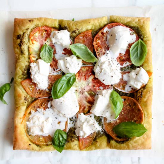 Heirloom Tomato & Burrata Tart - Recipe photo by katiebirdbakes