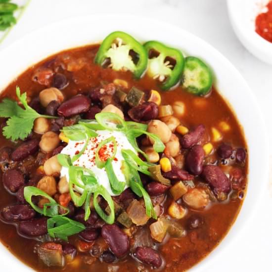 Jerk Spice Chili - Recipe photo by Chickfoodtv