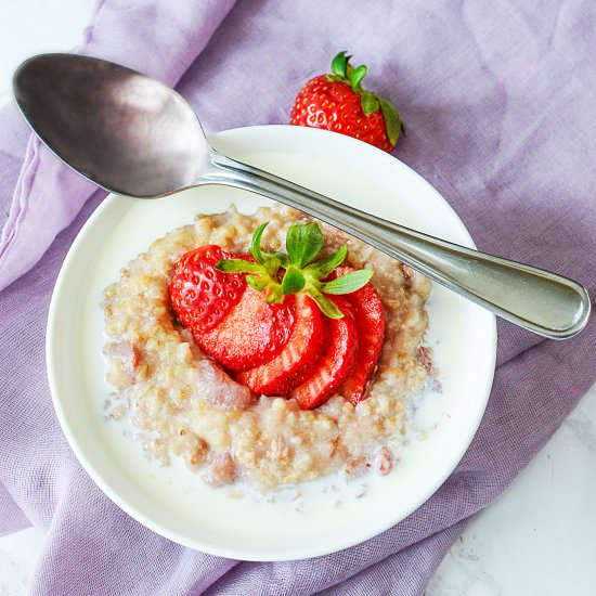 Crockpot Strawberry Steel Cut Oats - Recipe photo by TheSaltyPot