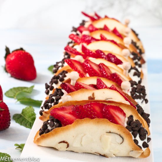 Strawberry Cannoli Tacos - Recipe photo by Metirementblog