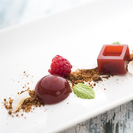 Raspberry candies with coconut - Recipe photo by vanillla