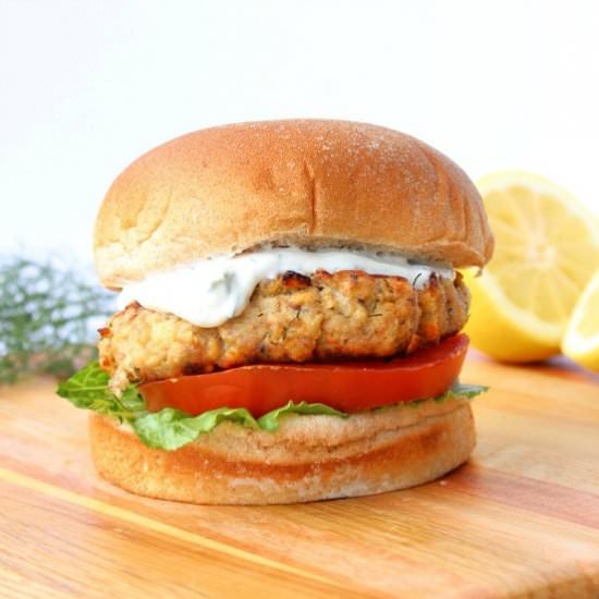 Lemon Dill Salmon Burgers - Recipe photo by Byte Sized Nutrition