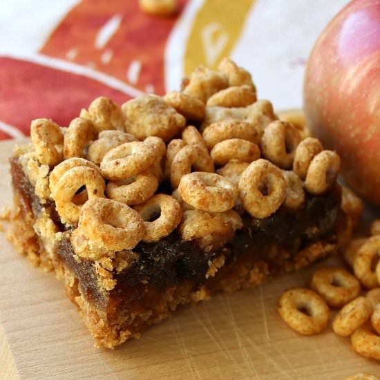 Pumpkin Spice Cheerios & Apple Bars - Recipe photo by HungryEnoughToEatSix