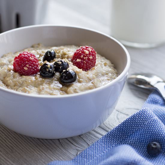 Easy Instant Oatmeal - Recipe photo by MakeAheadMealMom