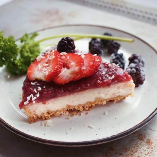 Easy and Fruity Vegan Cheesecake - Recipe photo by whatismaria