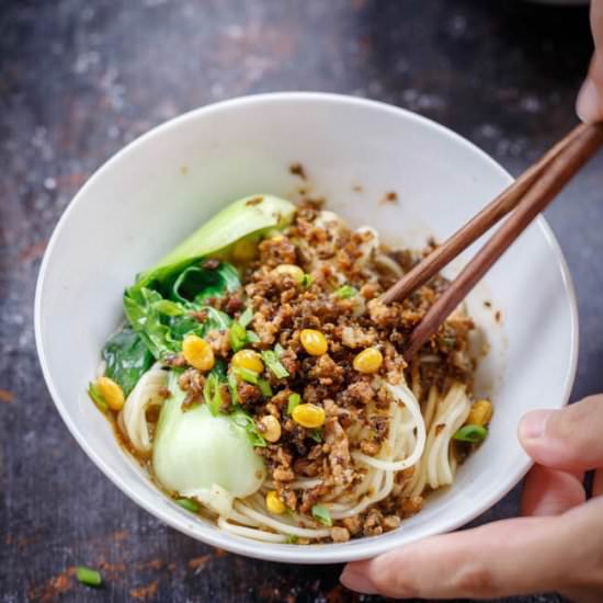 Dan Dan Noodles - Recipe photo by elaineluo