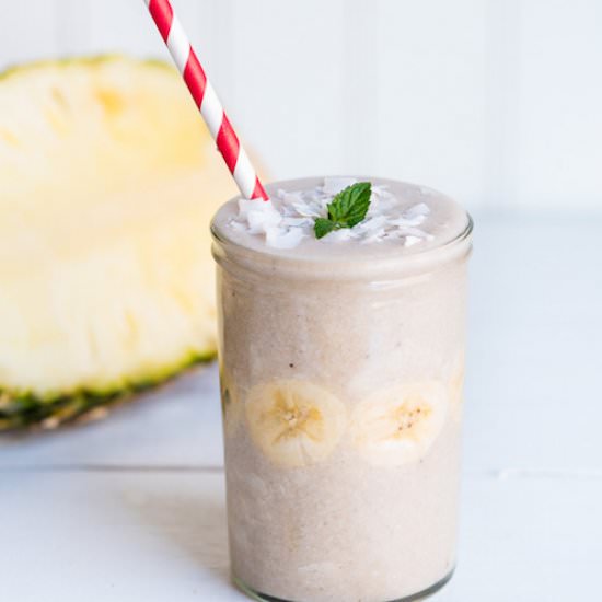 Creamy Pineapple Coconut Smoothie - Recipe photo by Solluna333