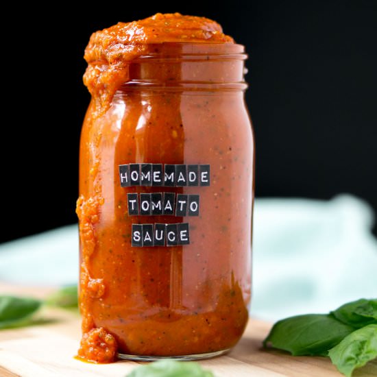 The Best Homemade Tomato Sauce - Recipe photo by eatlovenamaste