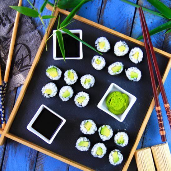 Avocado Maki Sushi - Recipe photo by Yummy taste Food